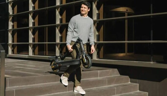 Cette trottinette électrique déjoue les voleurs avec une solution Apple 1 cette trottinette electrique dejoue les voleurs avec une solution apple