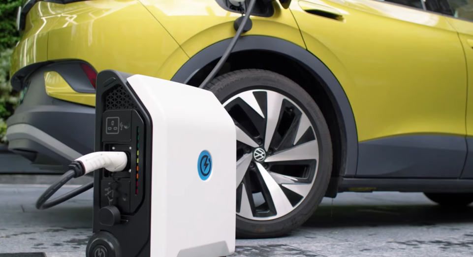 Grâce à cette batterie externe, votre voiture électrique ne tombera plus en panne d’autonomie 1 grace a cette batterie externe votre voiture electrique ne tombera plus en panne dautonomie