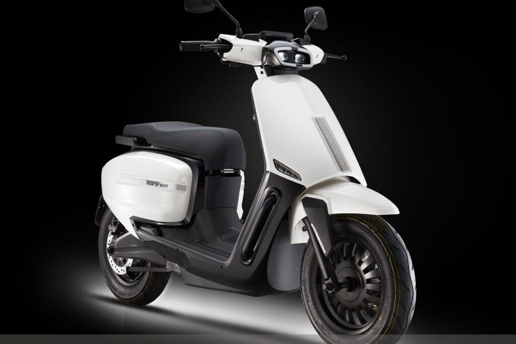 Pratique, ce scooter Velocifero est désormais disponible en version électrique 1 pratique ce scooter velocifero est desormais disponible en version electrique