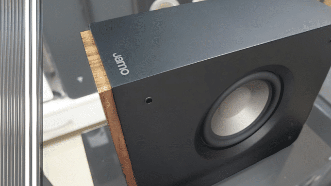 Test du Jamo 808 Sub caisson de basse actif, compact mais impressionnant 1 test du jamo 808 sub caisson de basse actif compact mais impressionnant