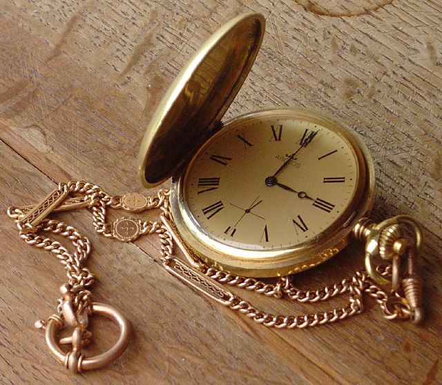 À quoi ressemblerait l’Apple Watch si c’était une montre gousset ? 9 640px MontreGousset001