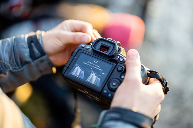 Test du Canon EOS R50 : l’hybride pour les passionnés de photographie ! 6 get inspired how to use shutter speed image 2 65ff4764c99849be874e13bbd770ed93media collection full dt jpg