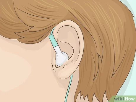 v4 460px Keep Earbuds from Falling Out of Your Ears Step 1.jpg