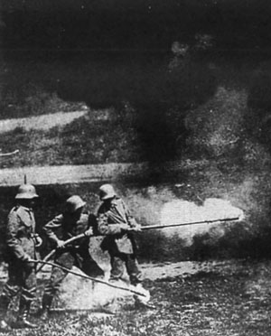 Le torchon brûle entre Escobar et Tesla à cause d’un lance-flamme 4 p340