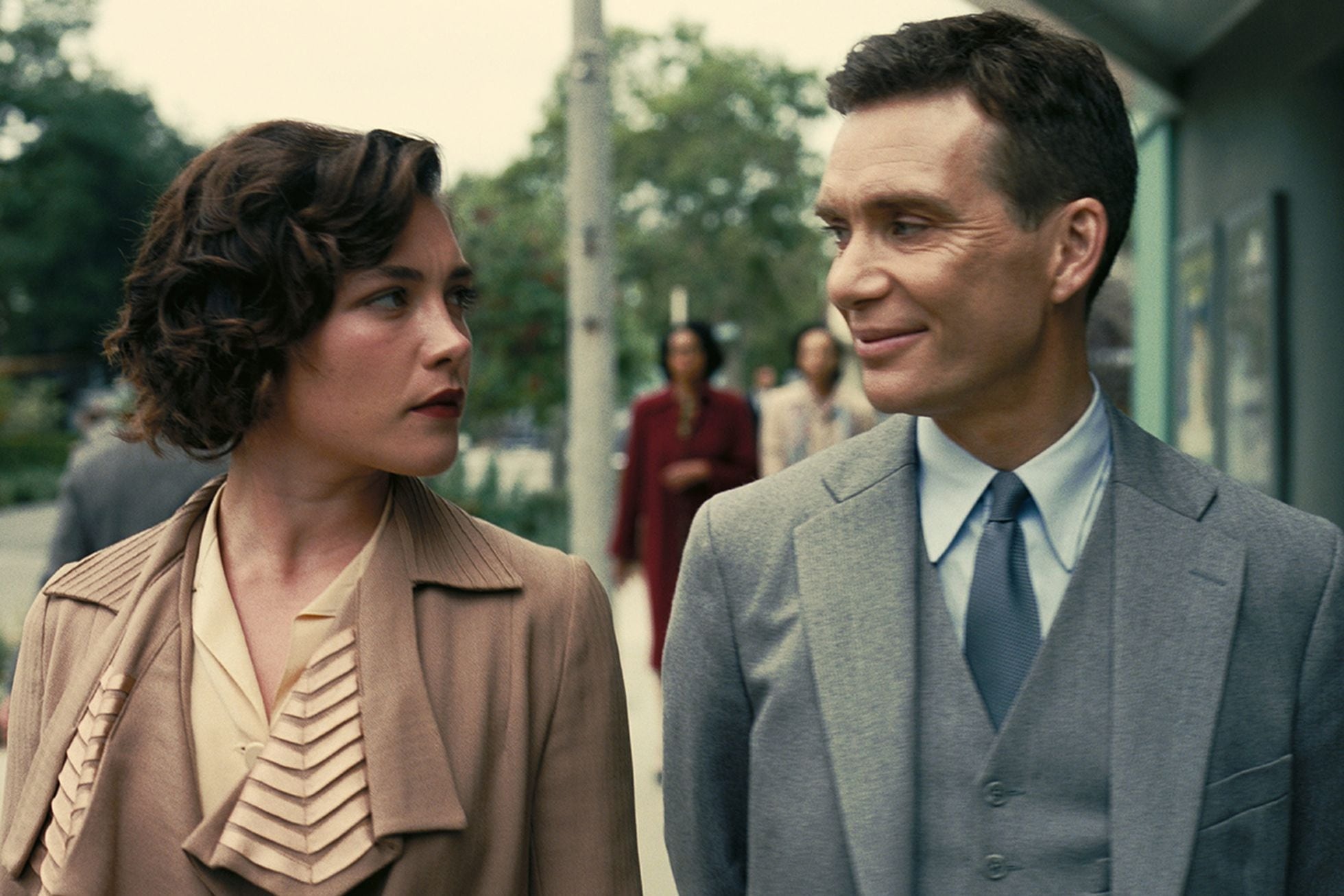 Oppenheimer : la distribution complète du film de Nolan 9 florence pugh et cillian murphy oppenheimer C2A9universal pictures